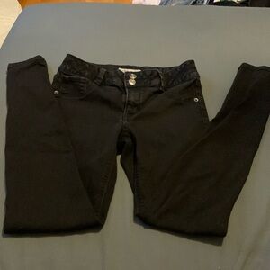 MUDD skinny leg black jeans